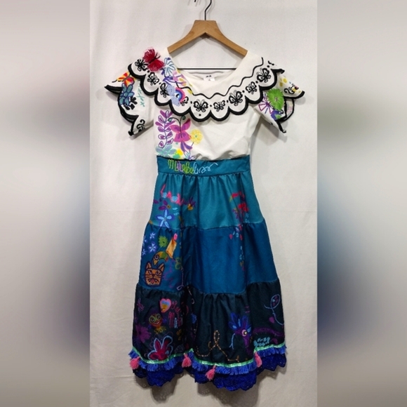 Disney Encanto Mirabel Costume Kids 9/10 Multicolor Artsy Halloween Party - Picture 2 of 10